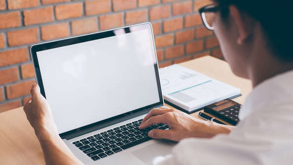 Learn how to use AI tools to write a meaningful obituary with ease. Get step-by-step guidance, tone tips, and access to a free online obituary writer.