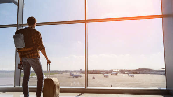 Learn how to fly with cremated ashes safely and legally. Learn about TSA guidelines, urn requirements, documentation, and tips for a stress-free travel experience.