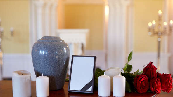 Explore the most popular types of keepsake urns, including metal, wood, ceramic, glass, and biodegradable options. Learn how they are used to honor and remember loved ones.