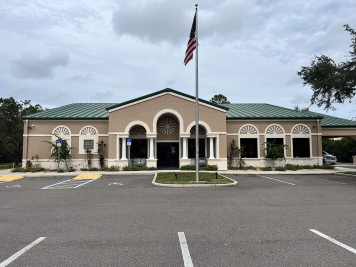 Sun City Center Funeral Home, exterior