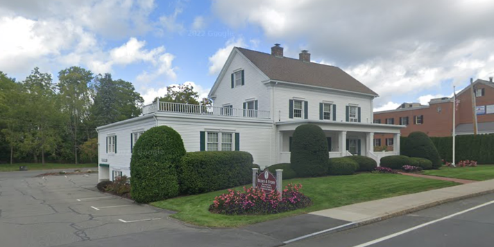 Beers and Story Belchertown, exterior