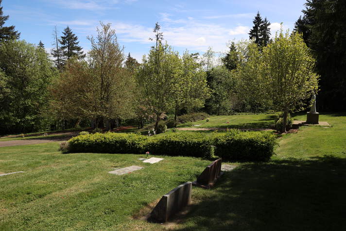 Mt. Calvary Cemetery, gardens