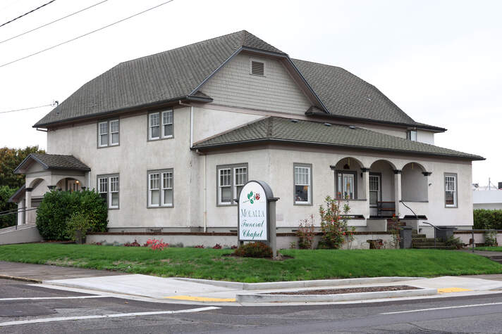 Photo of Molalla Funeral Chapel in Molalla, Oregon, exterior