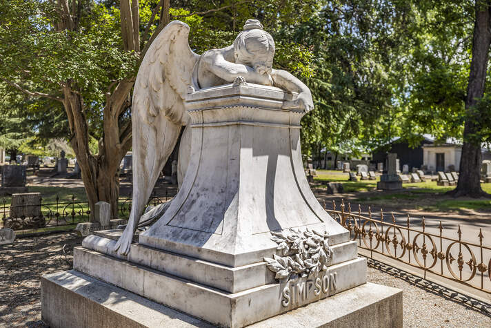 Chico Cemetery, monuments