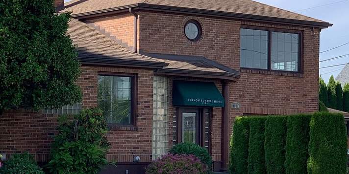 Curnow Funeral Home Bellevue exterior