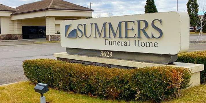 Summers Funeral Home sign