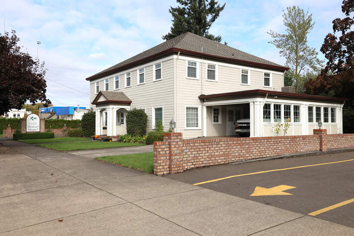 Photo of Canby Funeral Chapel in Canby, Oregon, exterior