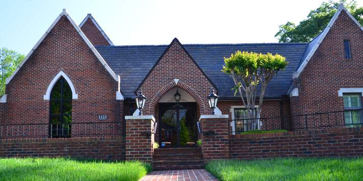 Hankins & Whittington Funeral Home, exterior