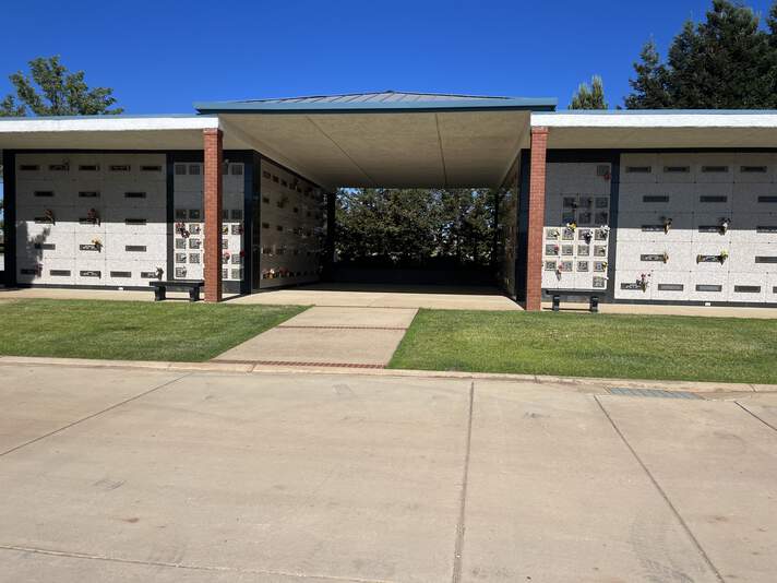 Sunset View Cemetery, mausoleum