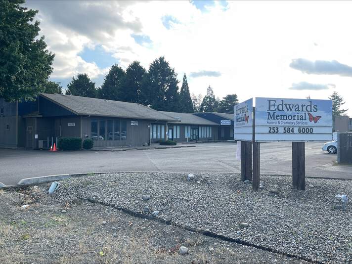 Edwards Memorial Lakewood exterior