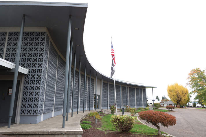 Photo of Valley Memorial Funeral Home in Hillsboro, Oregon, exterior