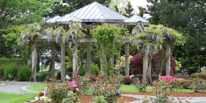 Photo of Sunnyside Memorial Garden in Happy Valley, Oregon