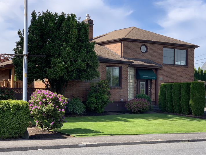 Curnow Funeral Home Sumner, exterior