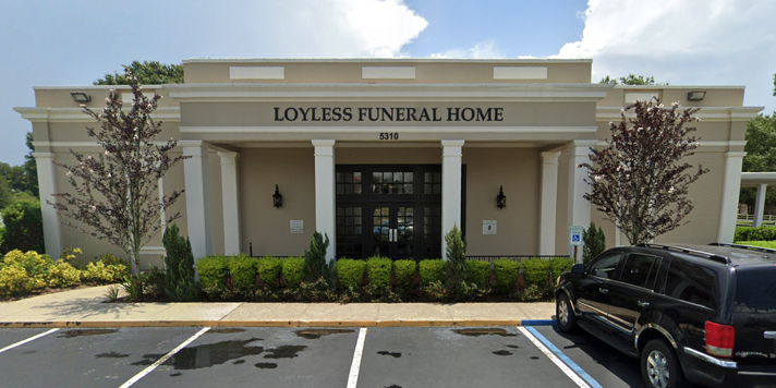 Loyless Funeral Home Exterior