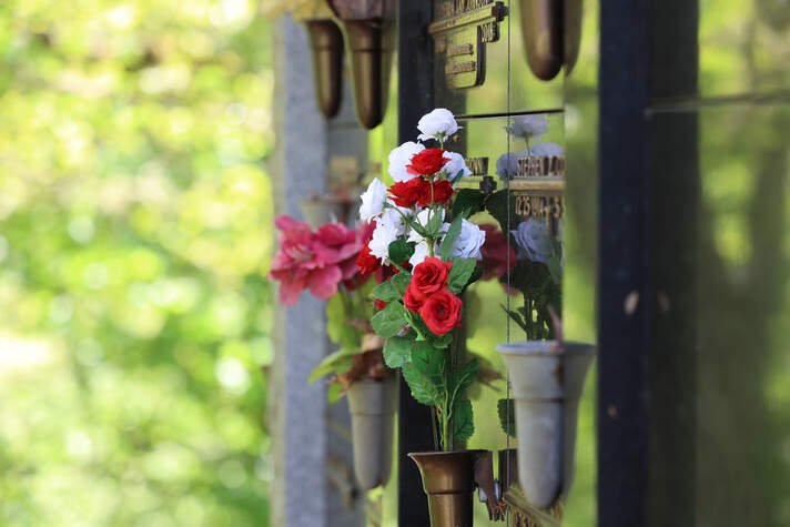 Mt. Calvary Cemetery, niches