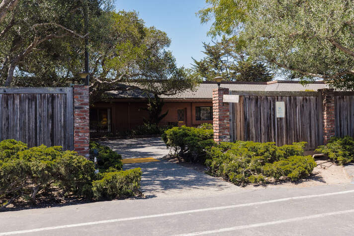 Healey Mortuary, exterior