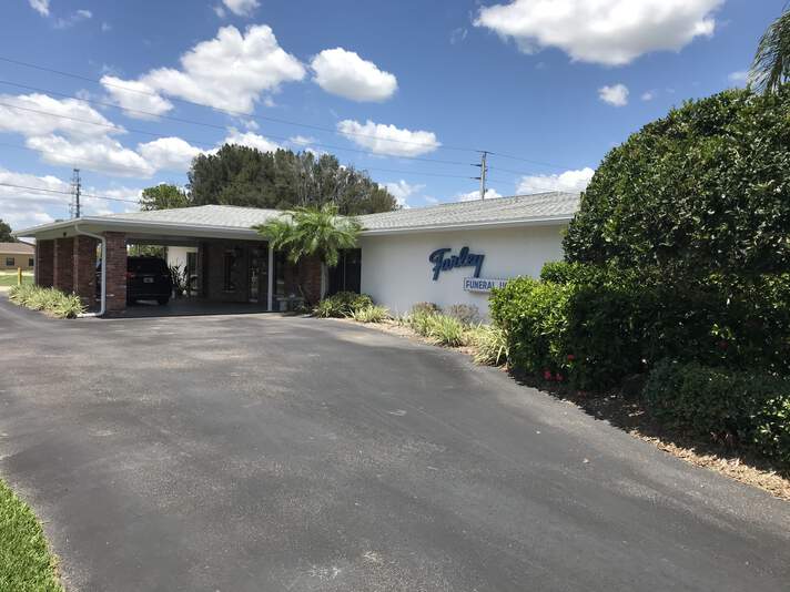 Farley Funeral Home North Port, exterior