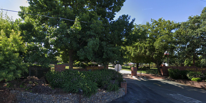 Sunset View Cemetery, lawns