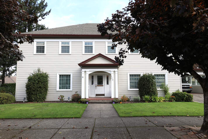 Photo of Canby Funeral Chapel in Canby, Oregon, exterior