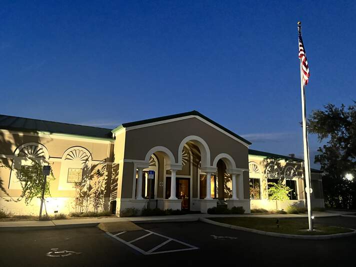 Sun City Center Funeral Home, exterior